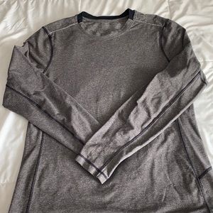 Men’s lululemon athletic shirt